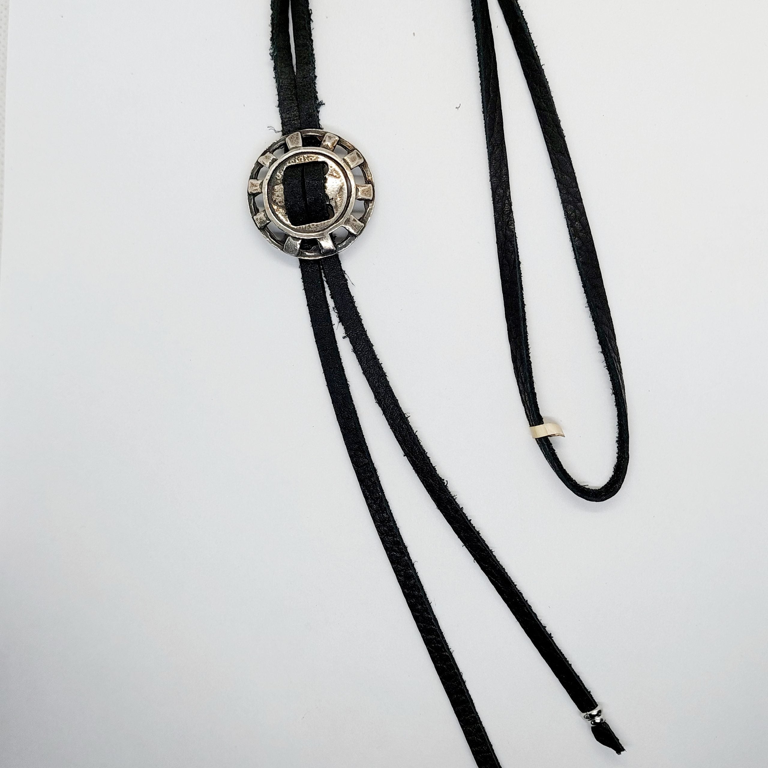 Bolotie Desert black