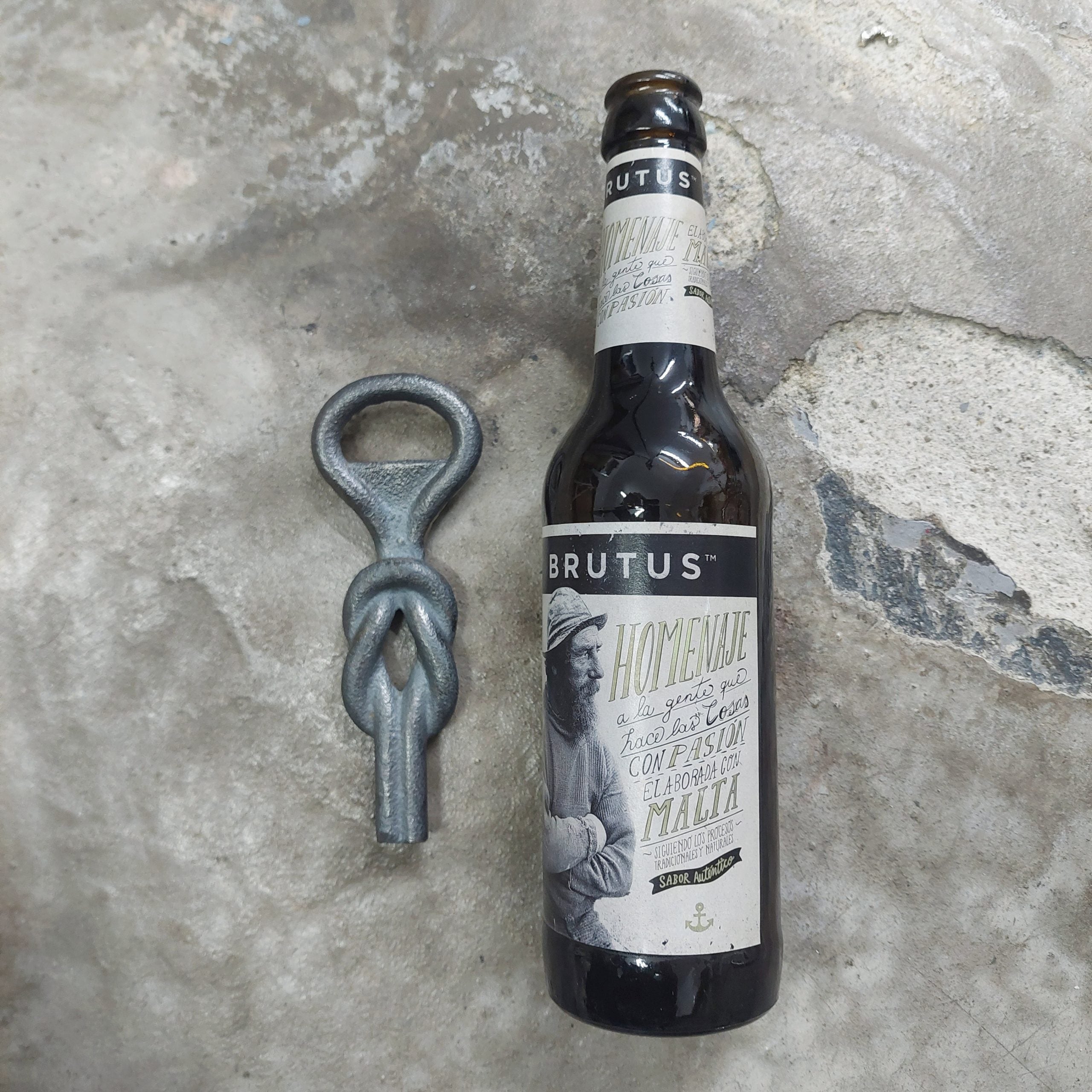 Sailor's Knot Opener