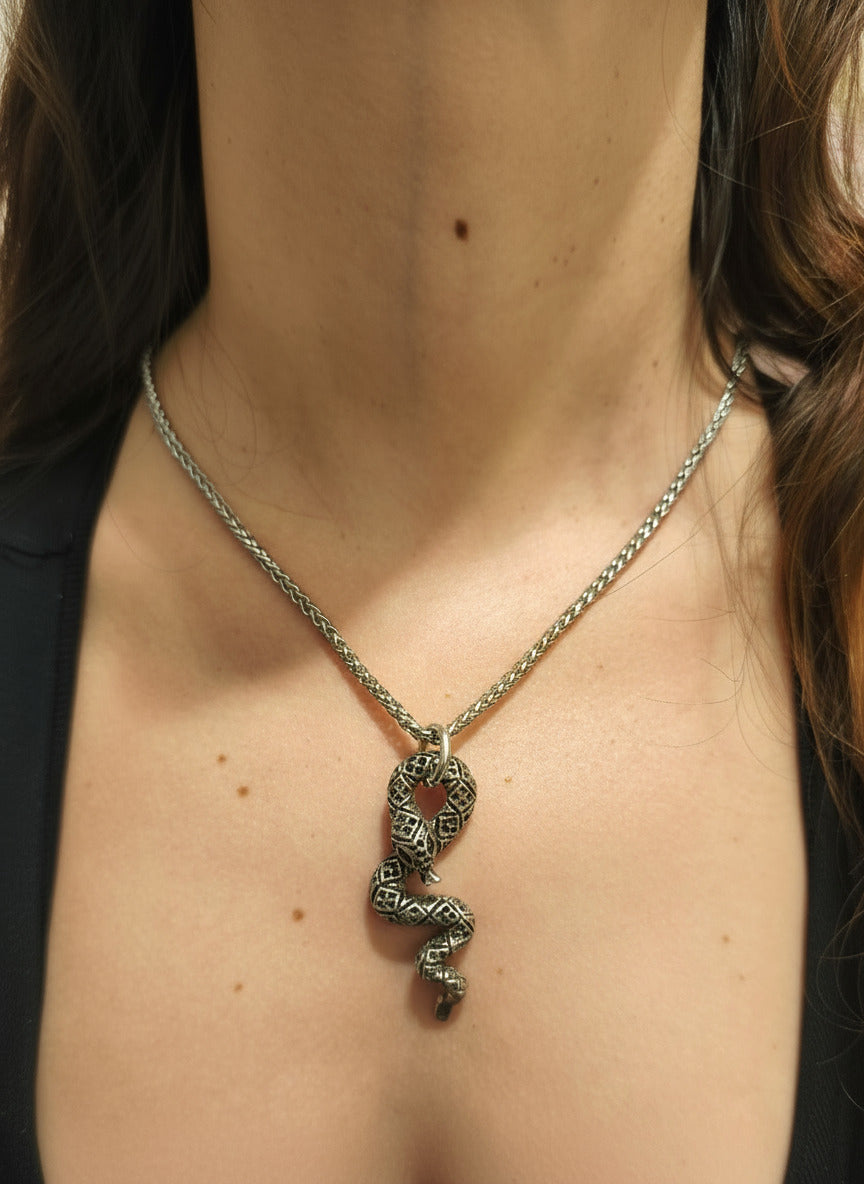 Necklace Serp Silver