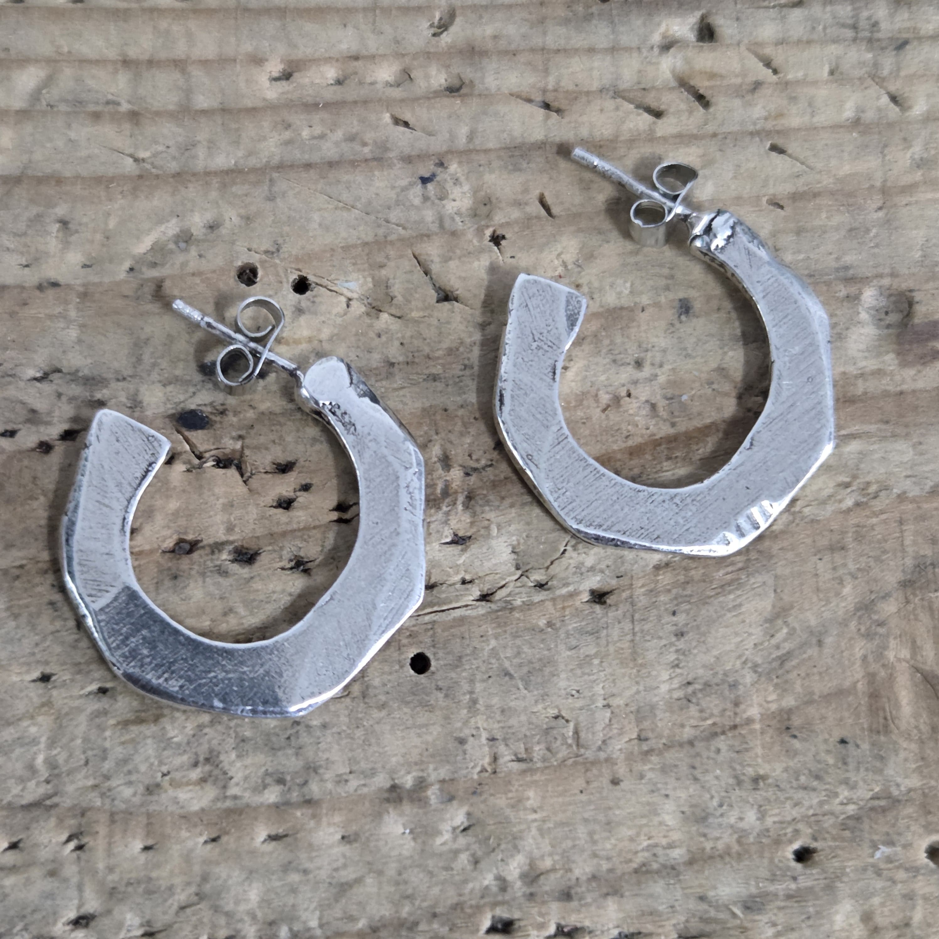 Earrings  Clarins