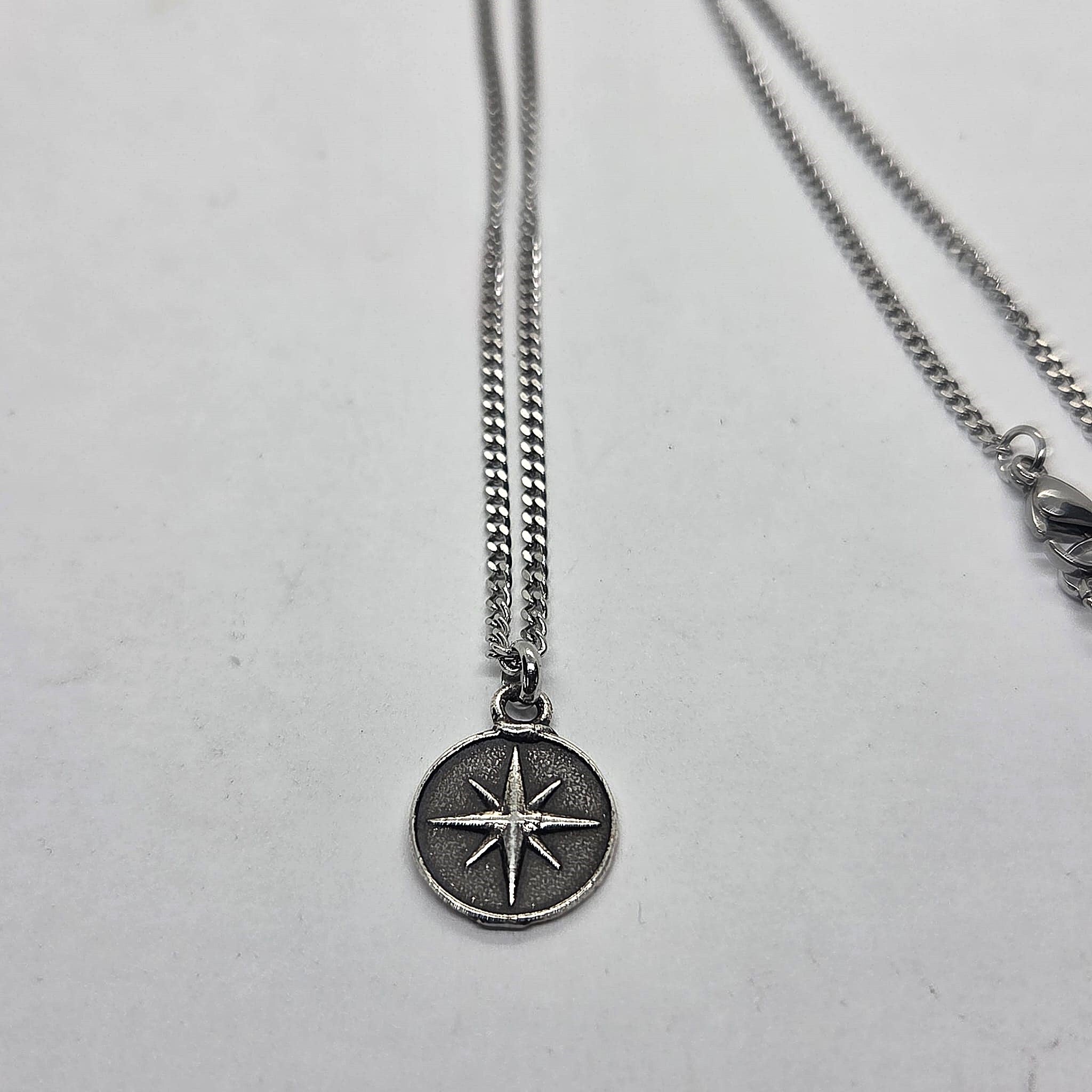 Necklece Compass