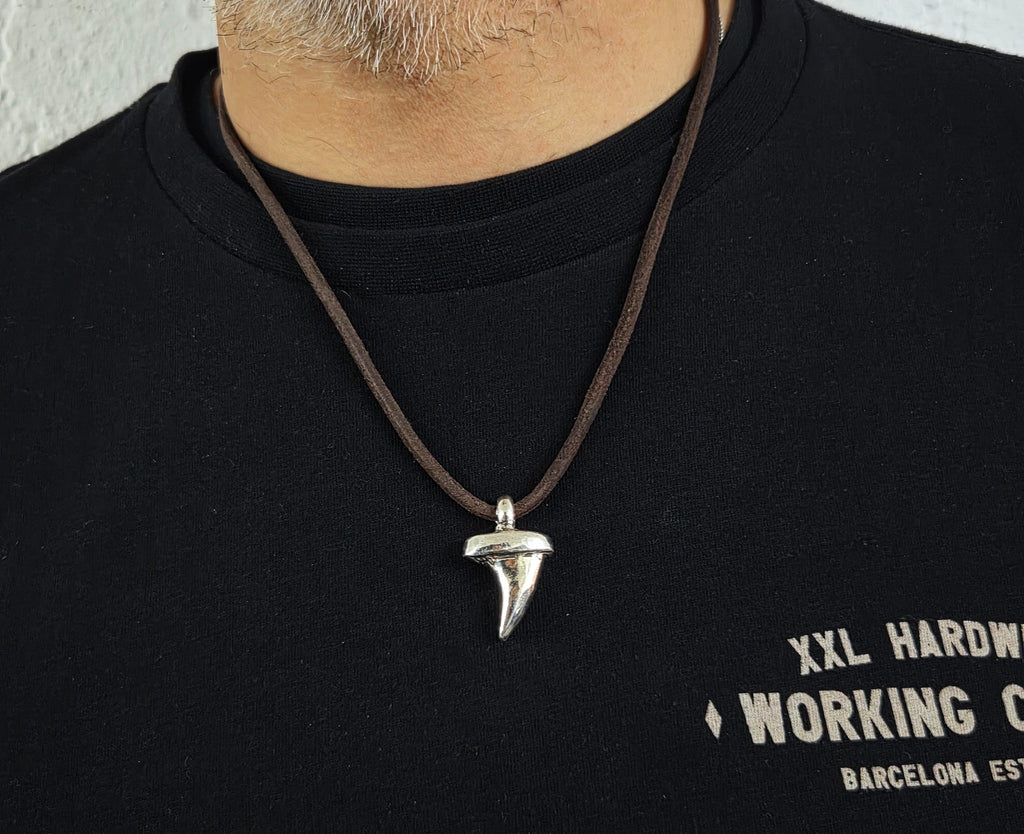 Neckleace Tooth