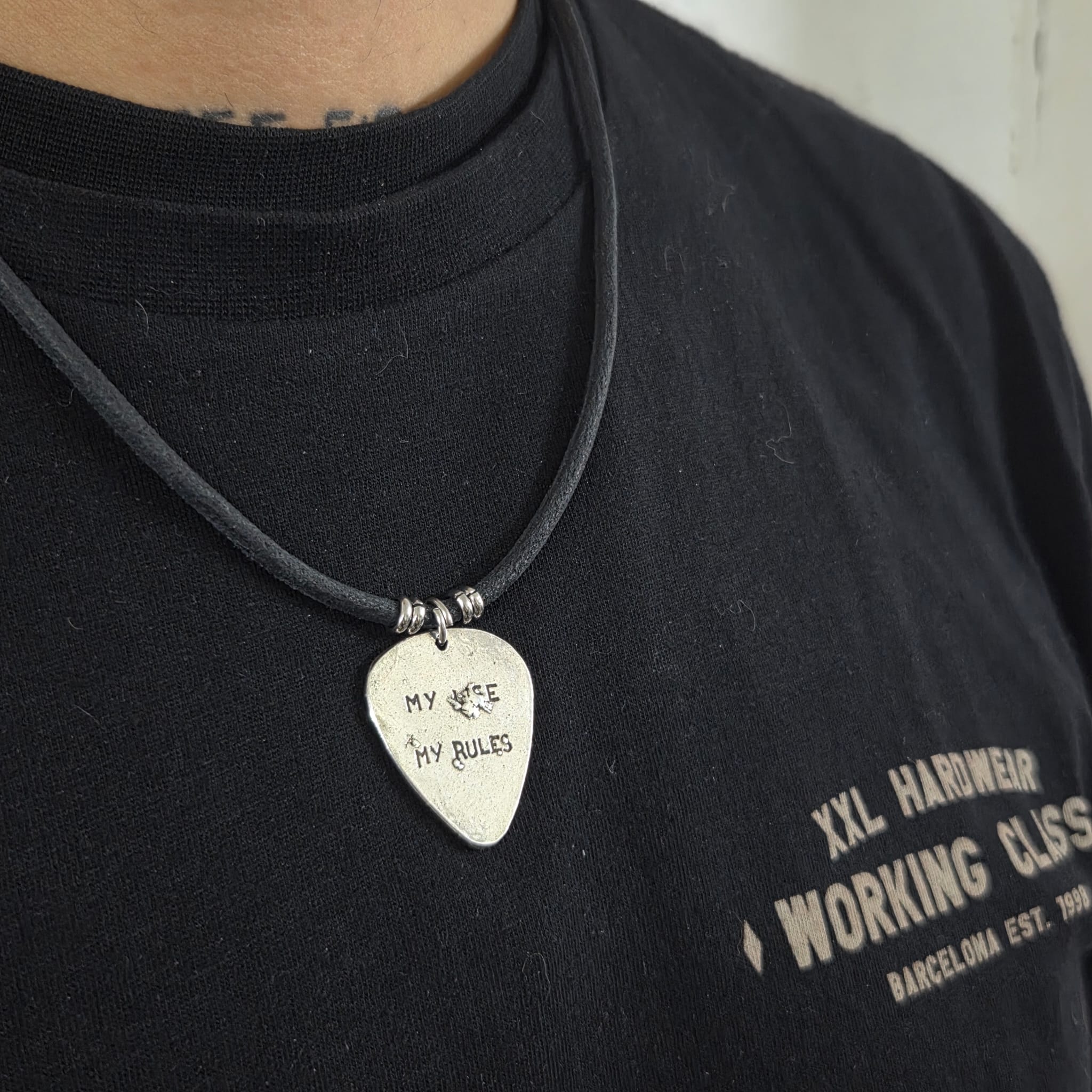 Necklece Leather Pua