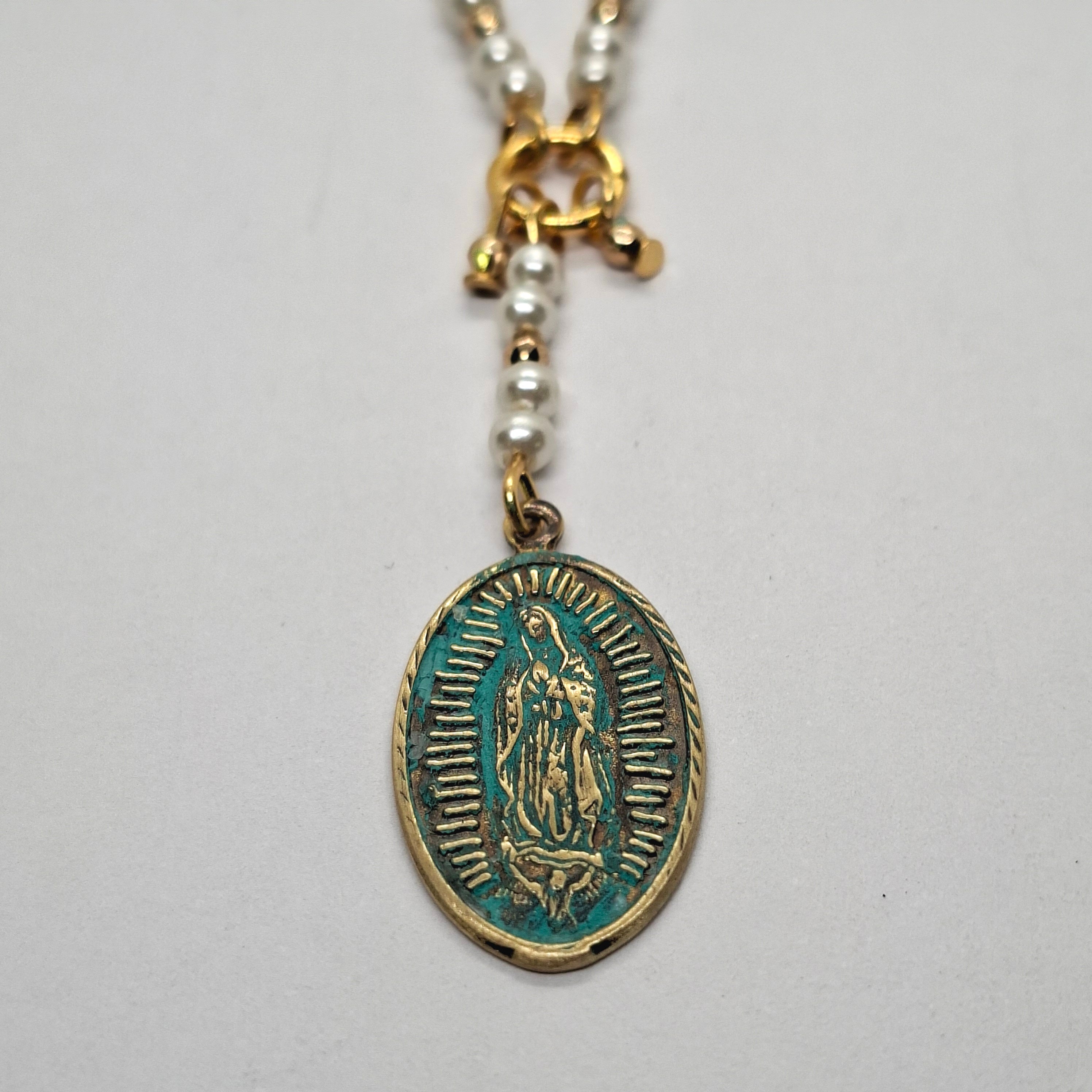 Neckleace Guadalupe