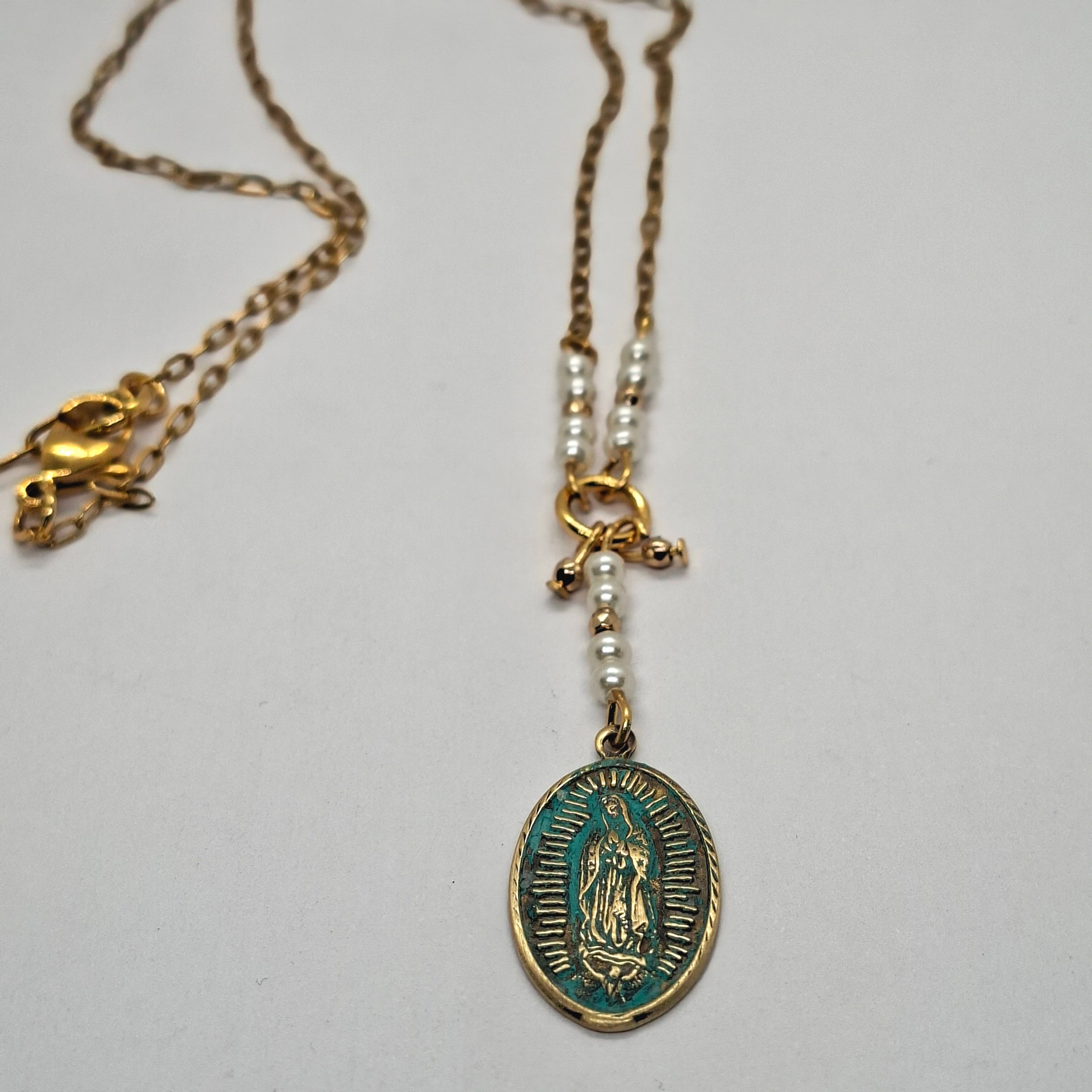 Neckleace Guadalupe