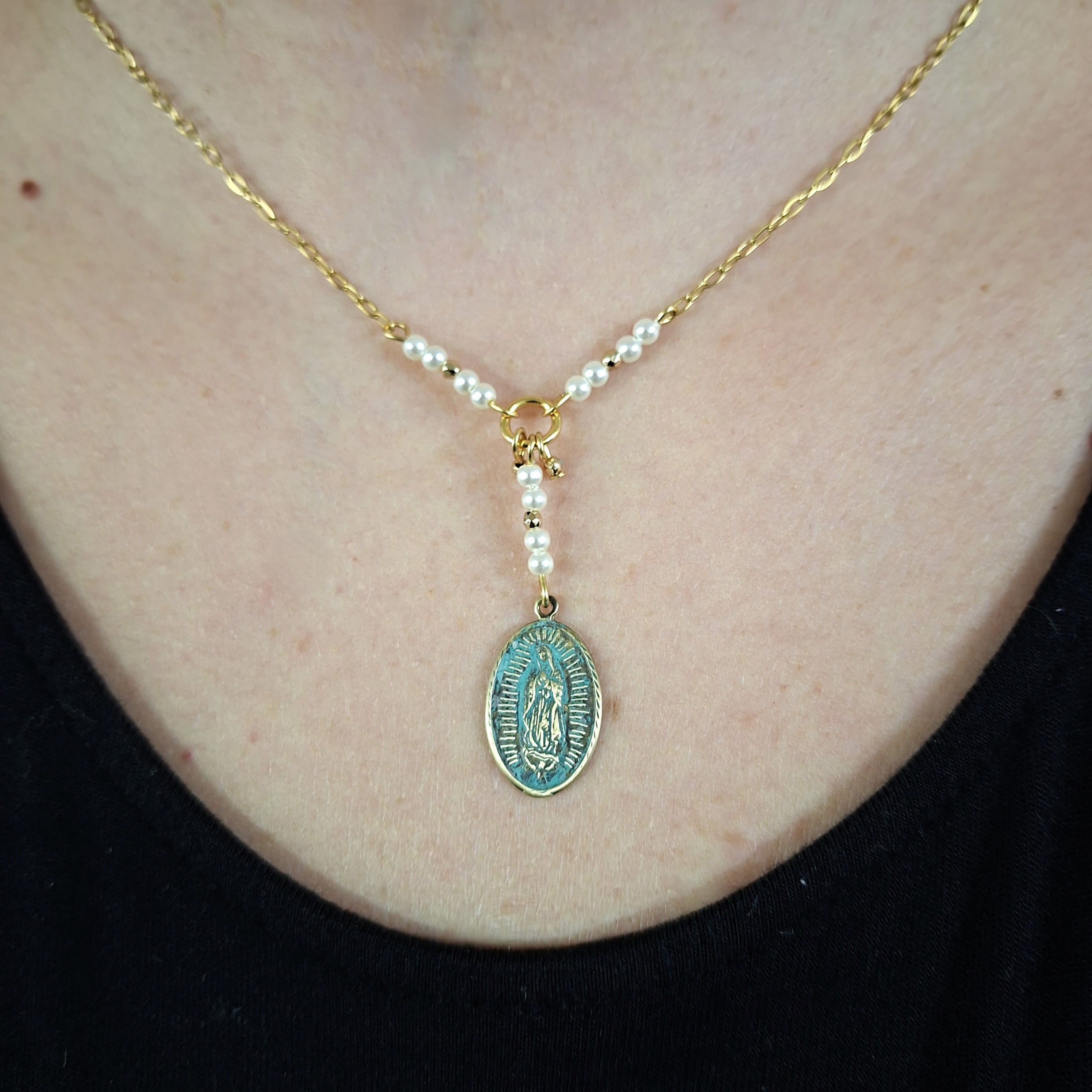 Neckleace Guadalupe