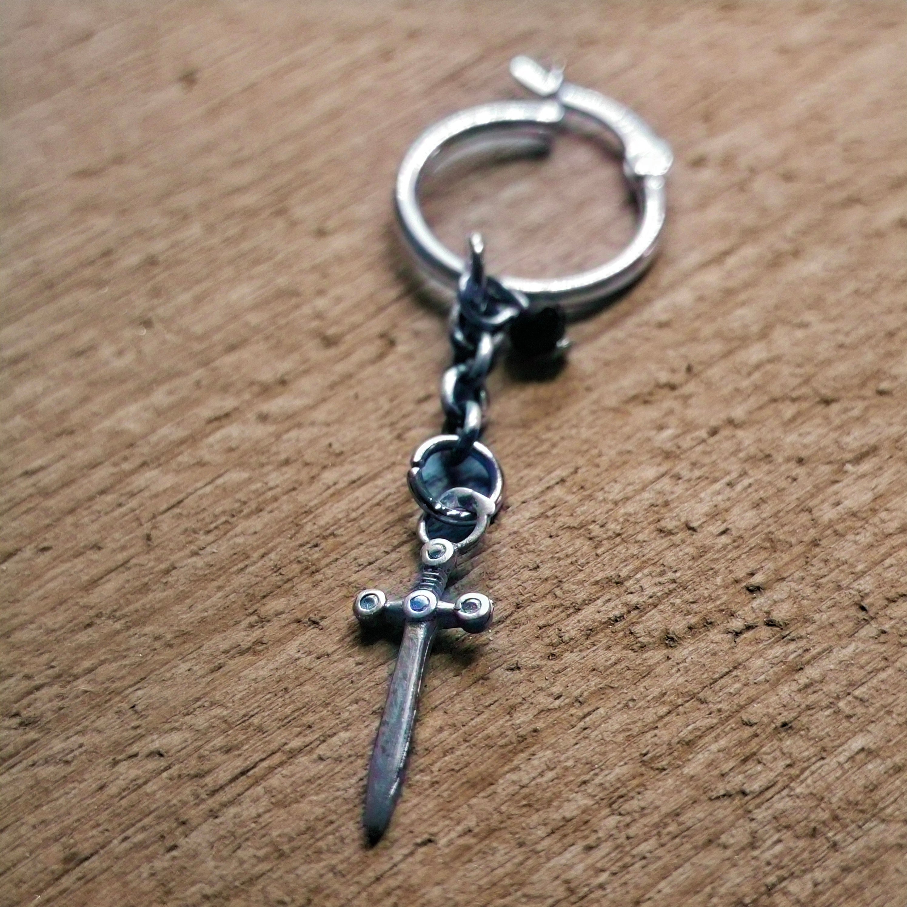 Dolk Silver Earring
