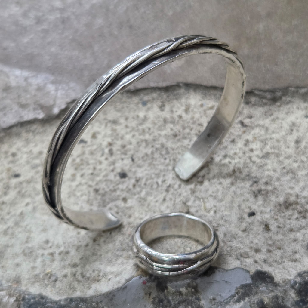 Live Ring