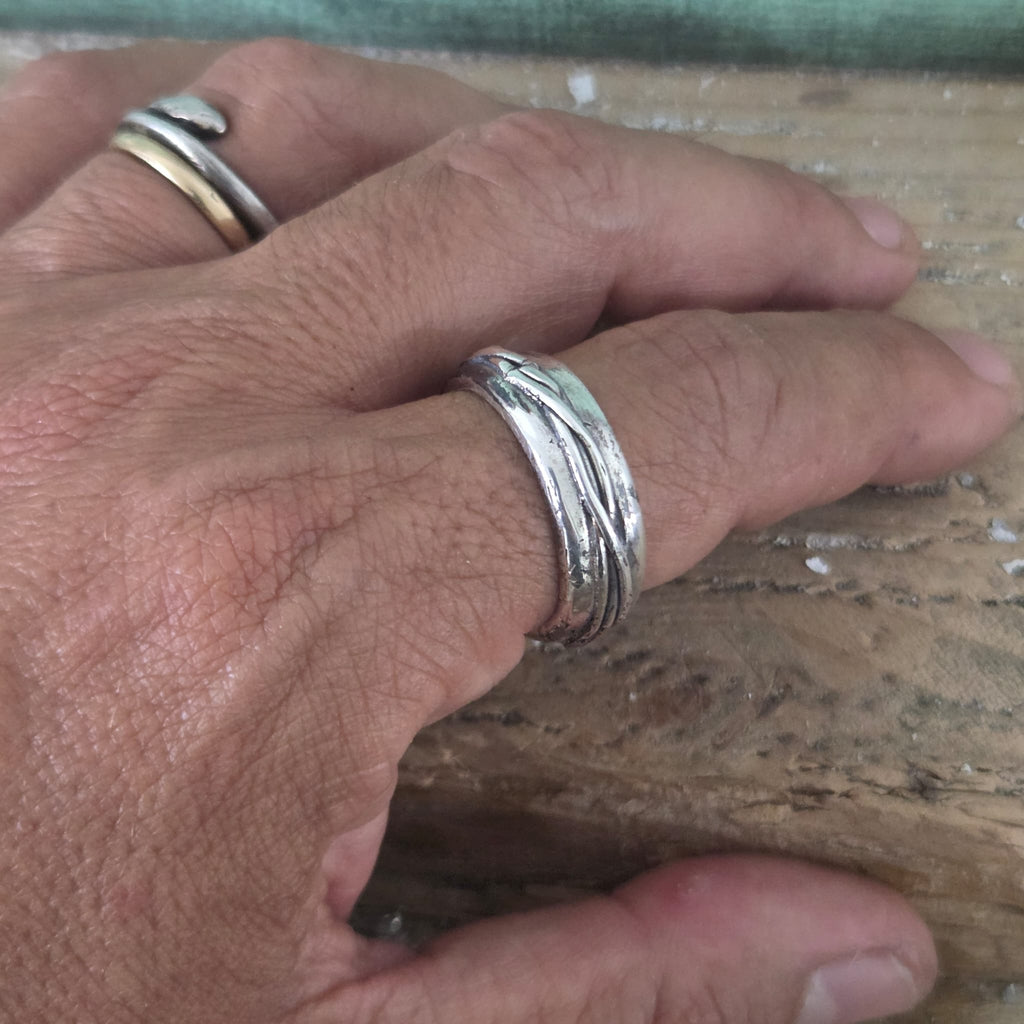 Live Ring