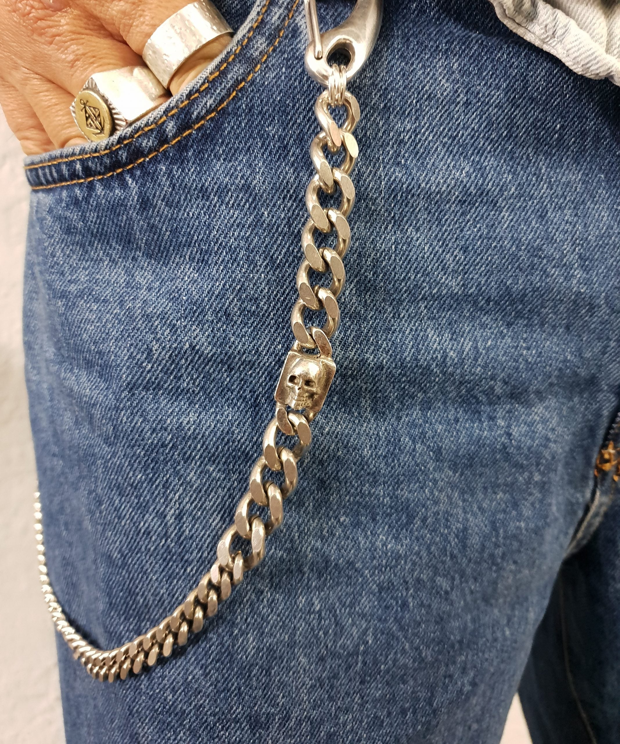 Chain wallet W98