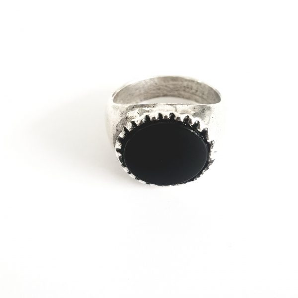 Onyx stone signet ring