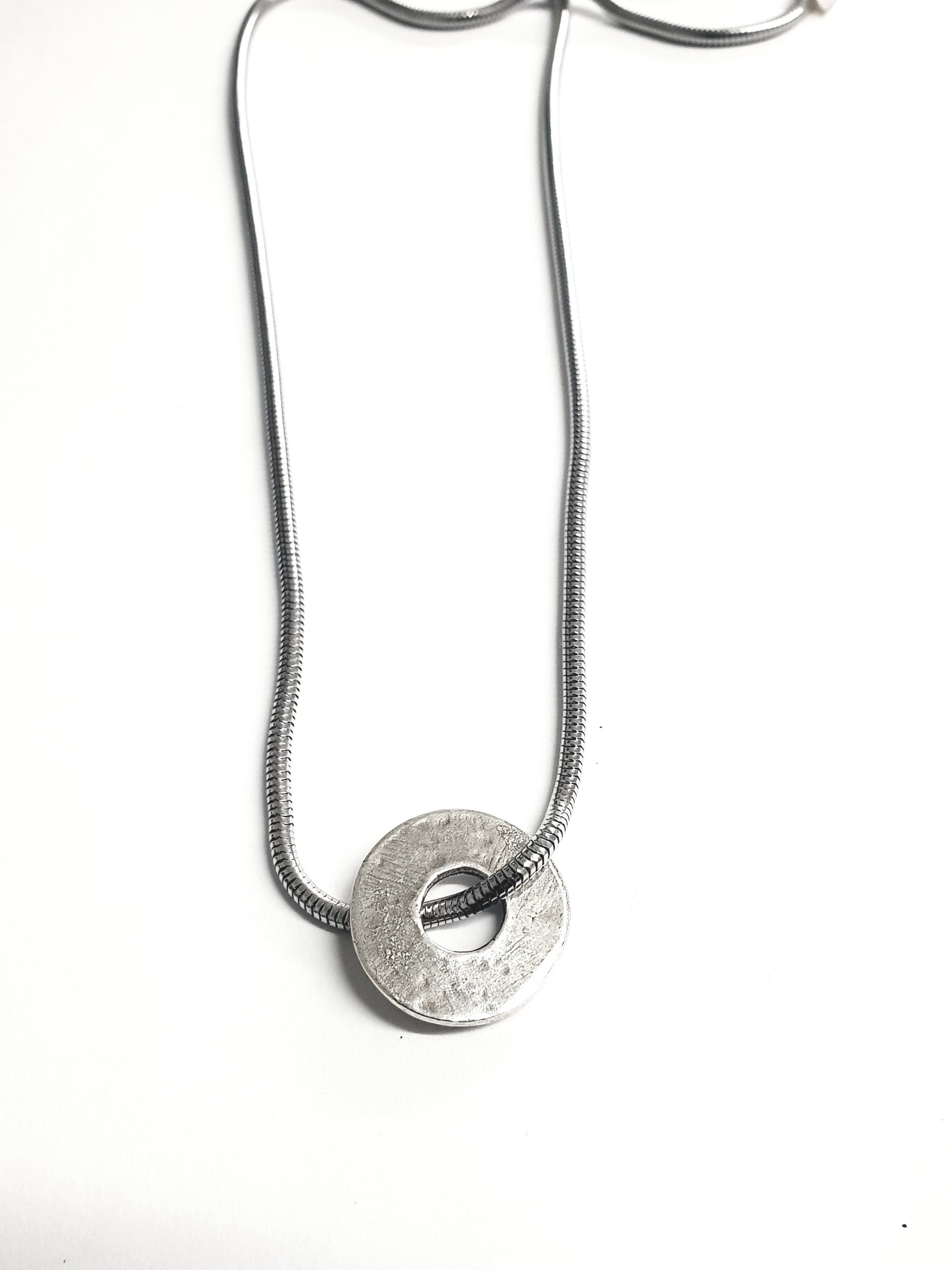 Pendant"Hole"