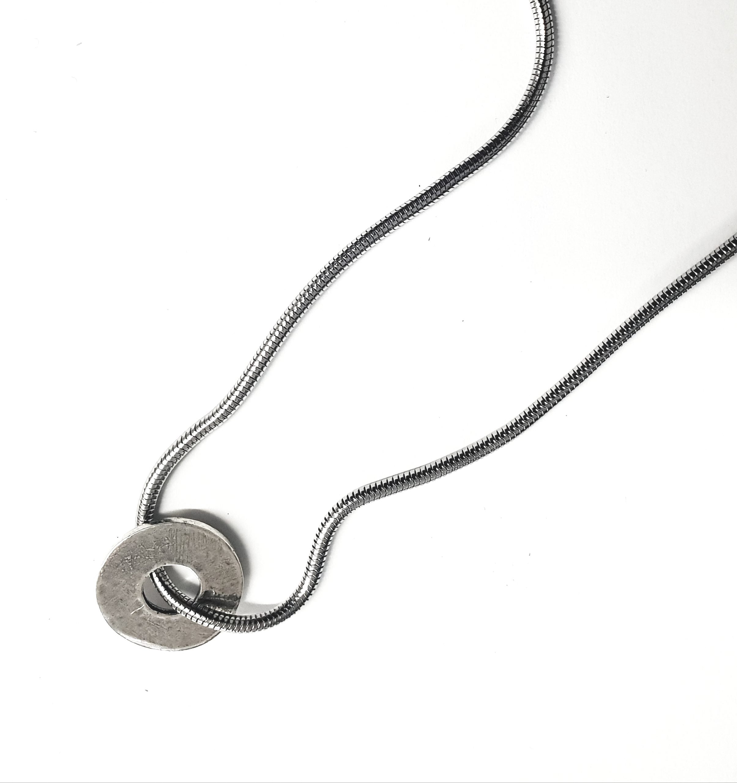 Pendant"Hole"