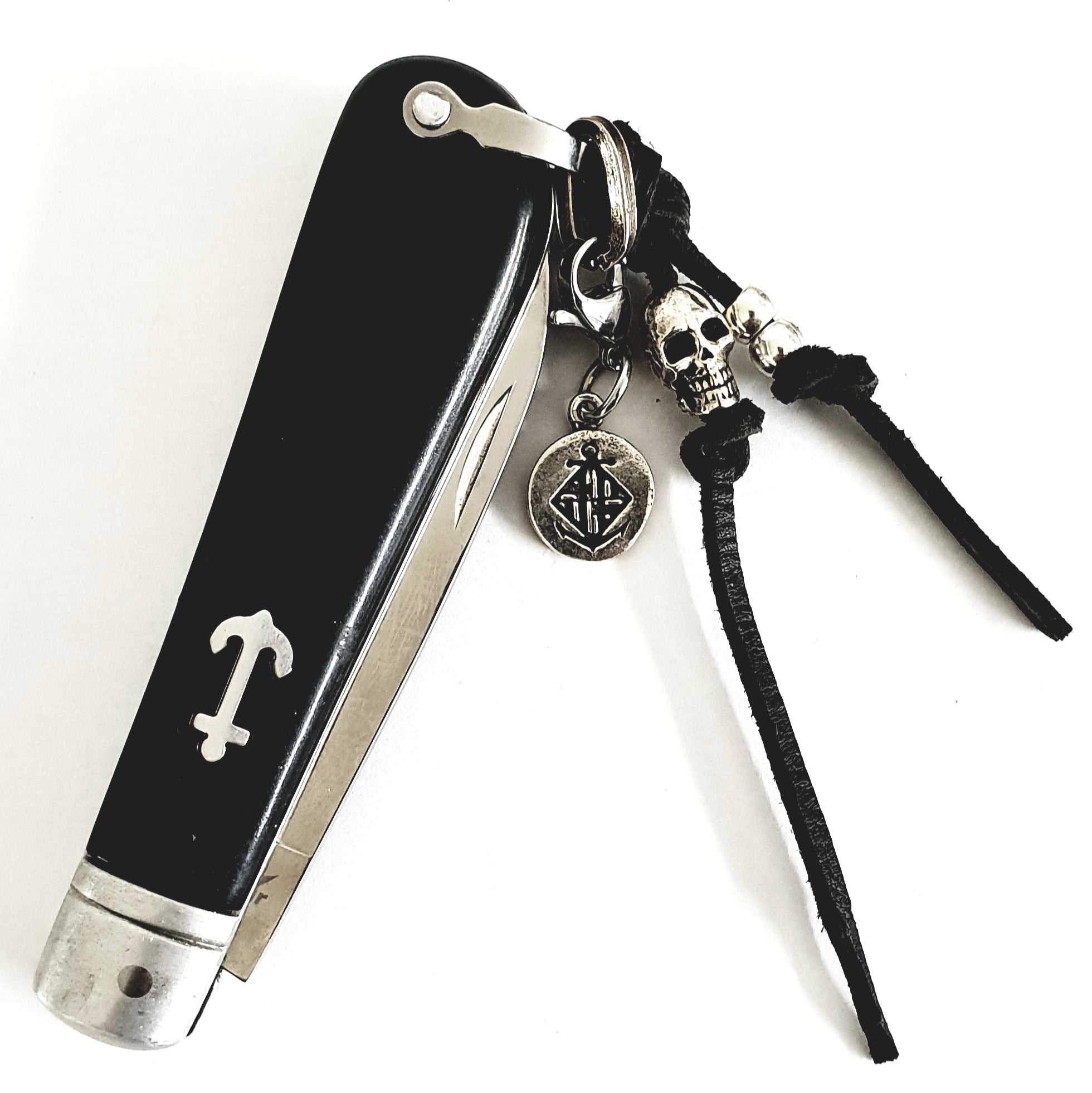 Survive Black Anchor