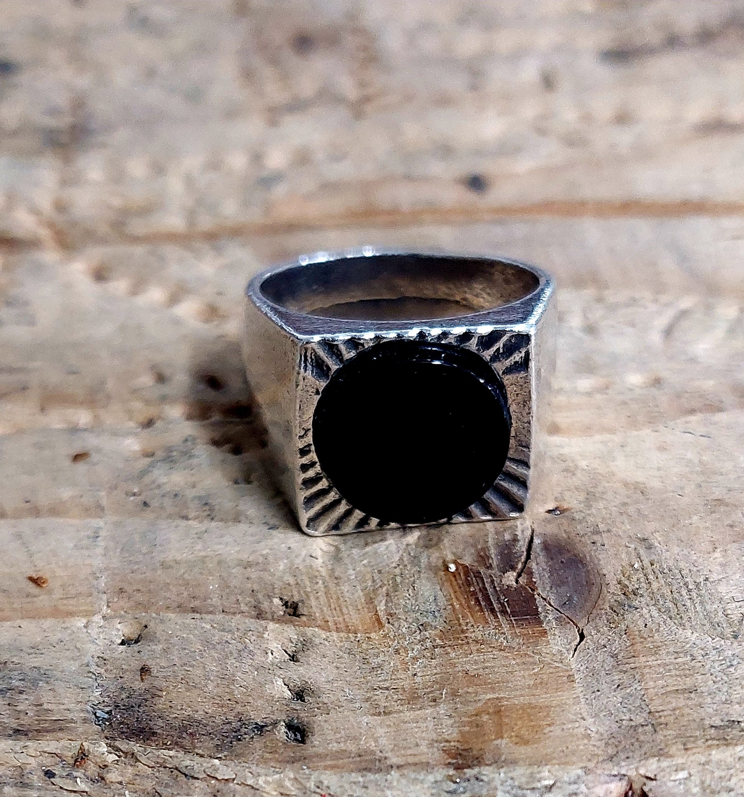Ring Cuadrado Onix