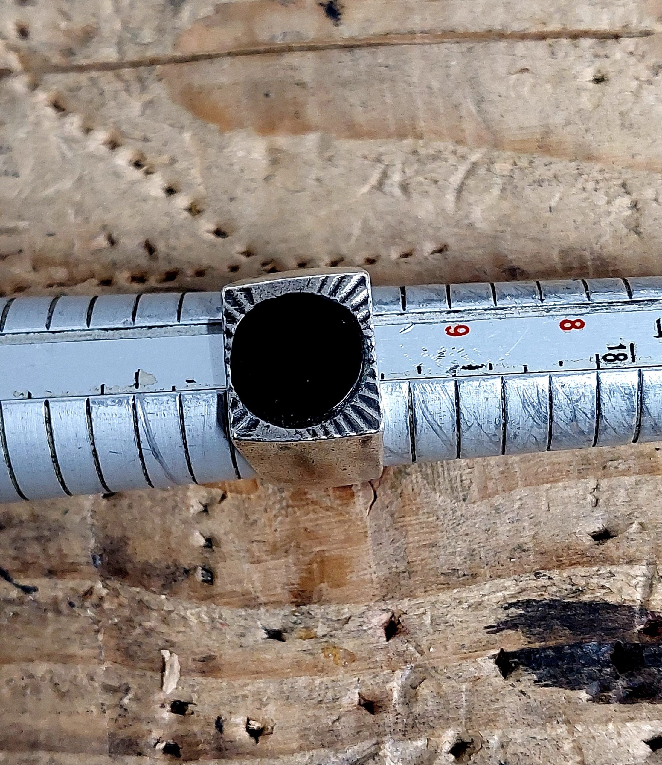 Onyx Square Ring