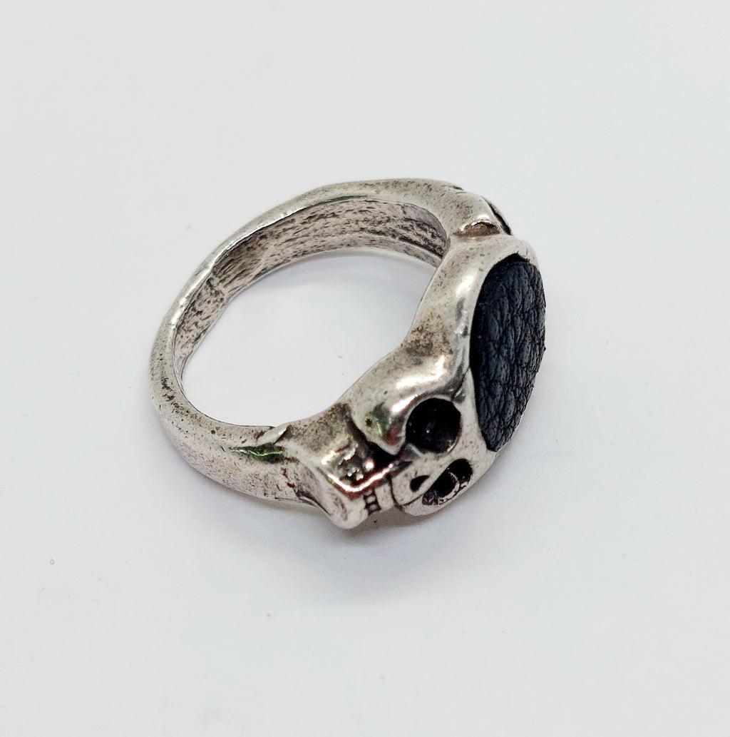 Ring Black Skull