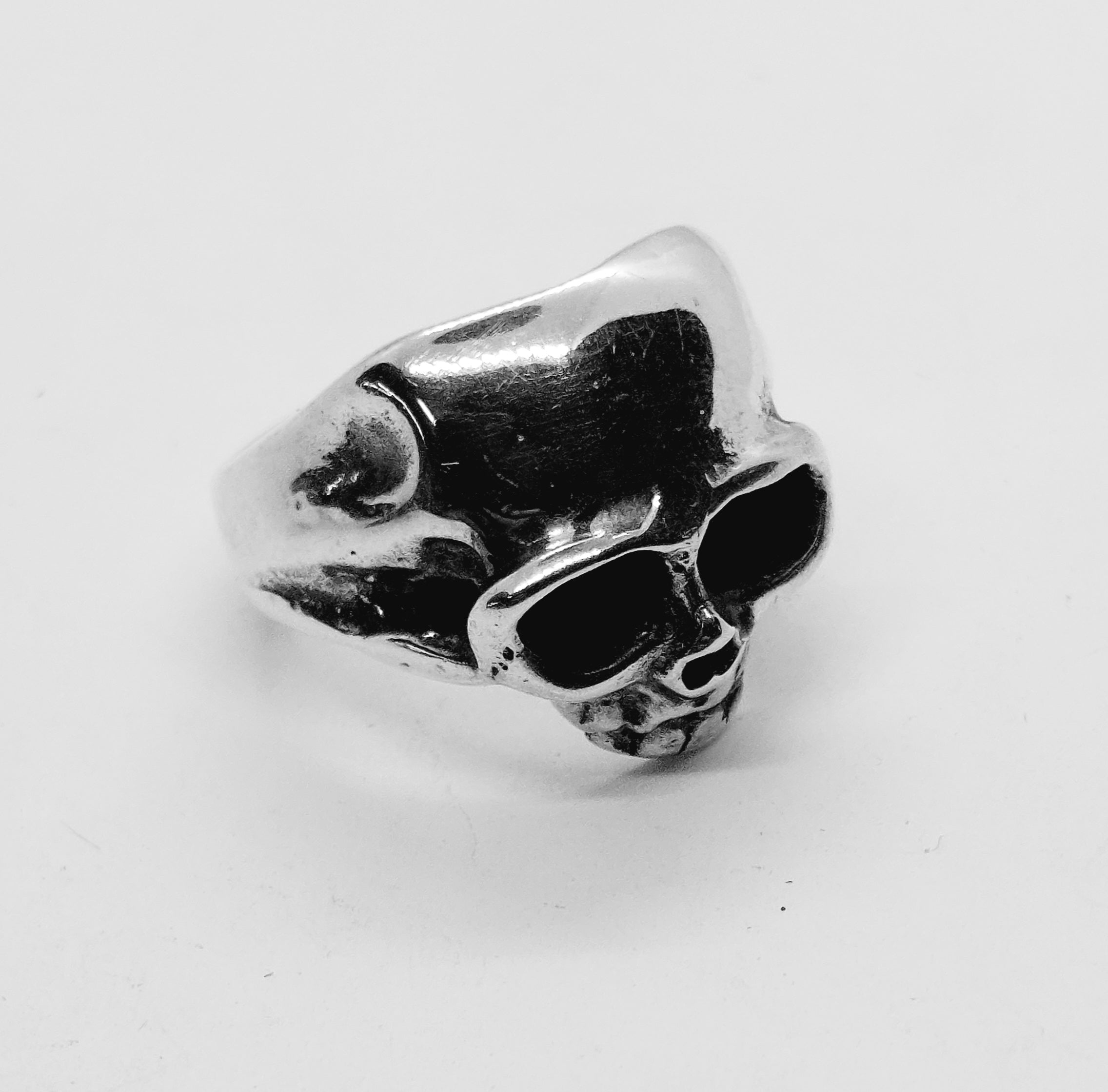 Ring Skull