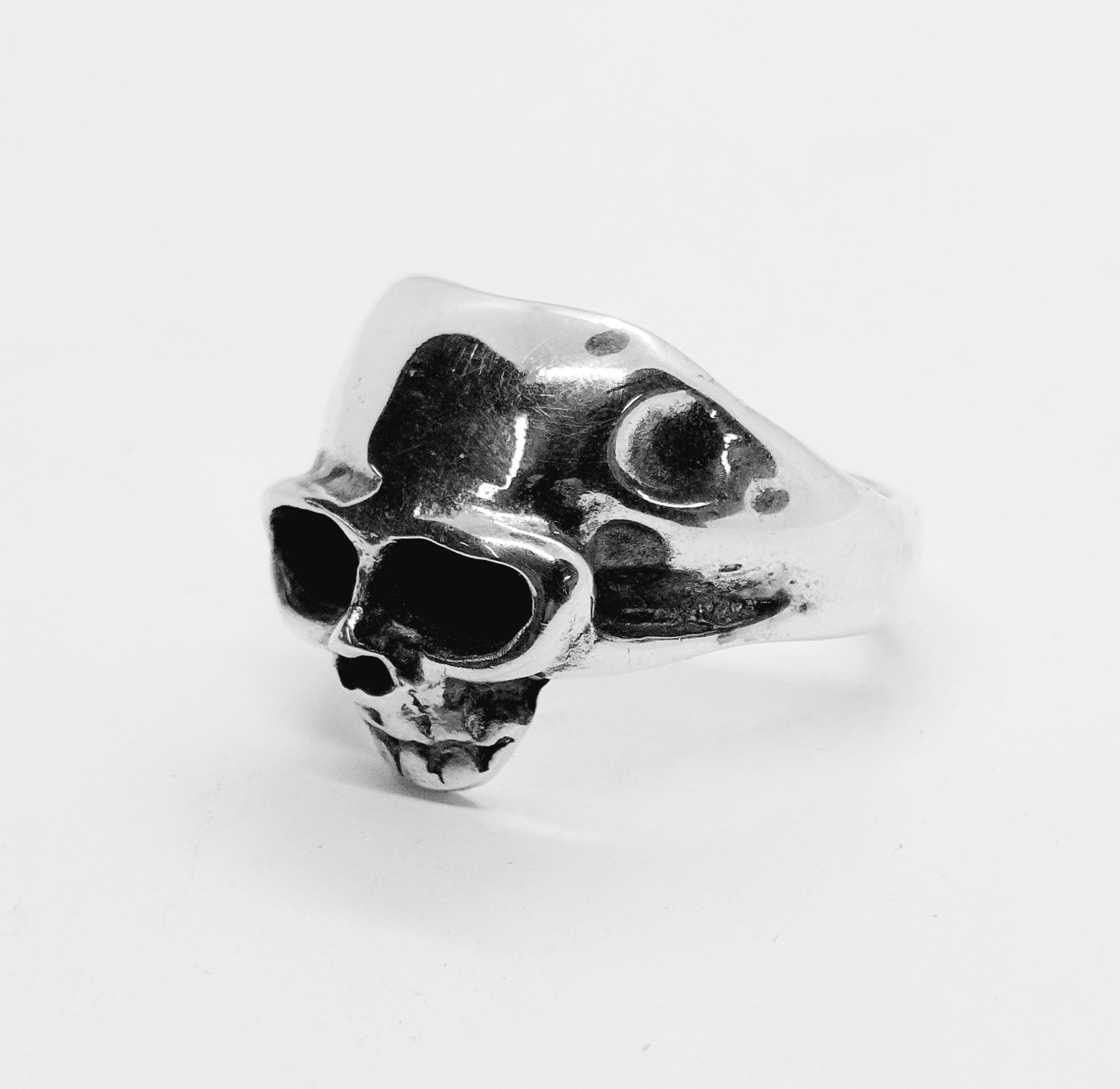 Ring Skull