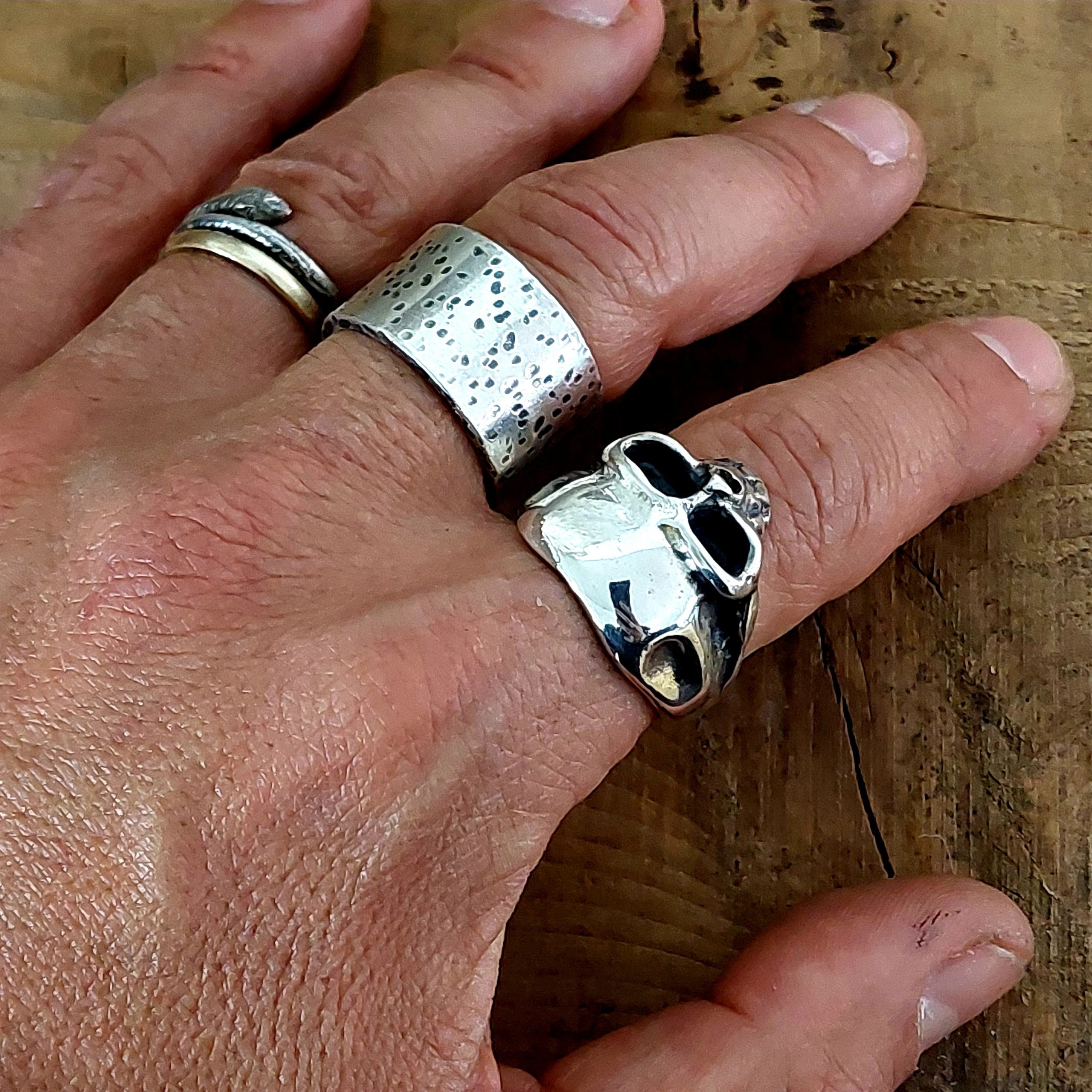 Ring Skull