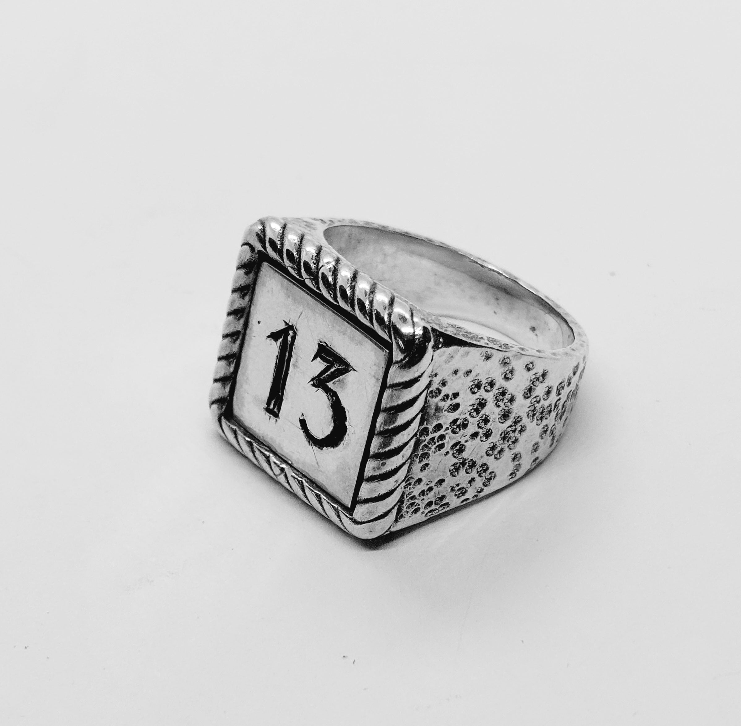 Sello "13" Silver
