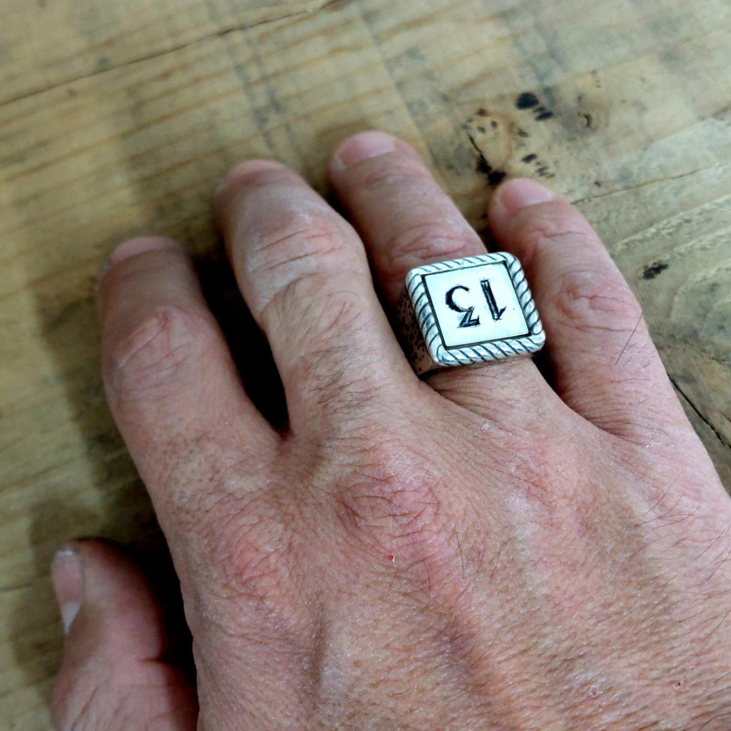 Sello "13" Silver