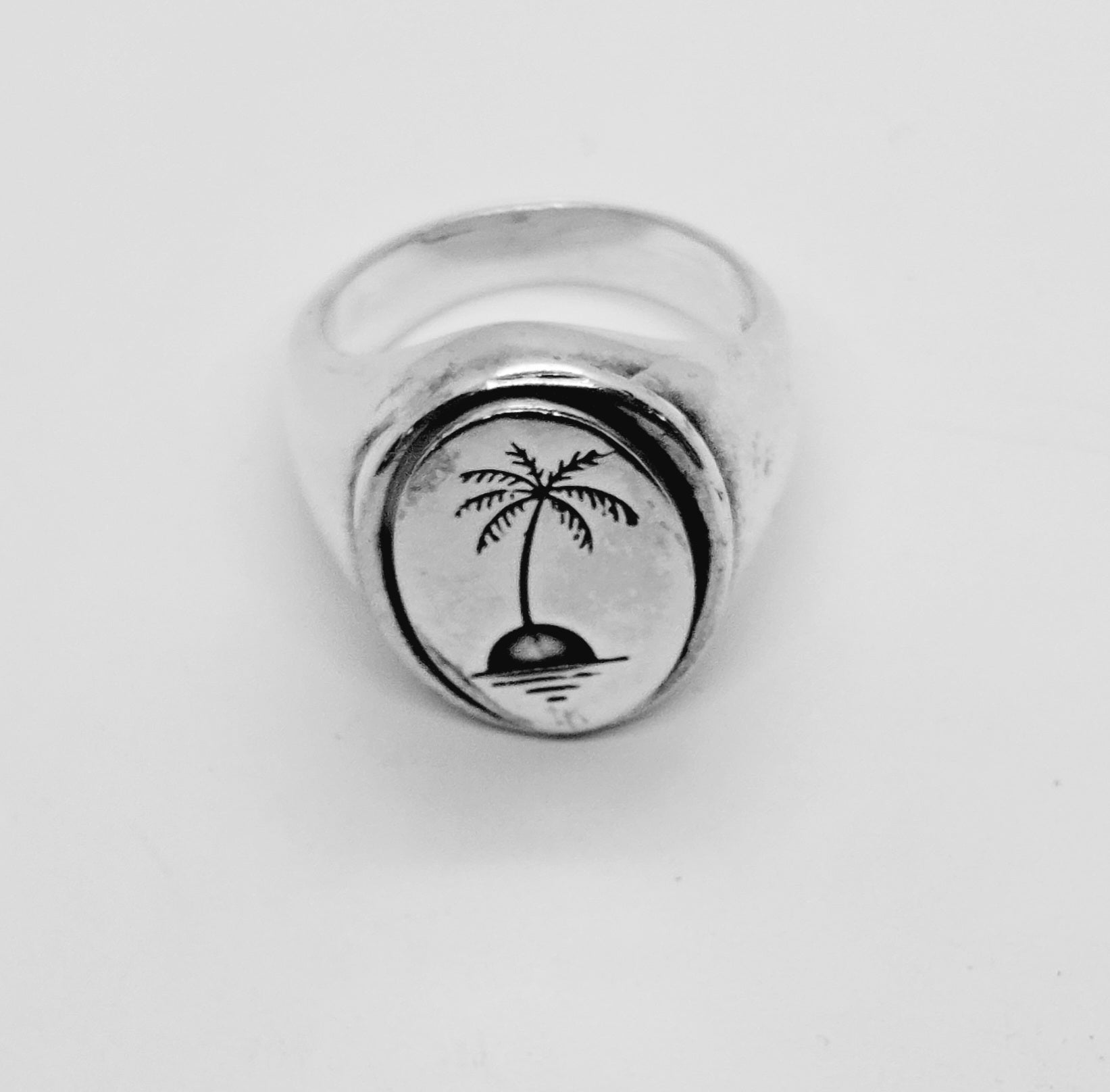 Ring Palm Silver