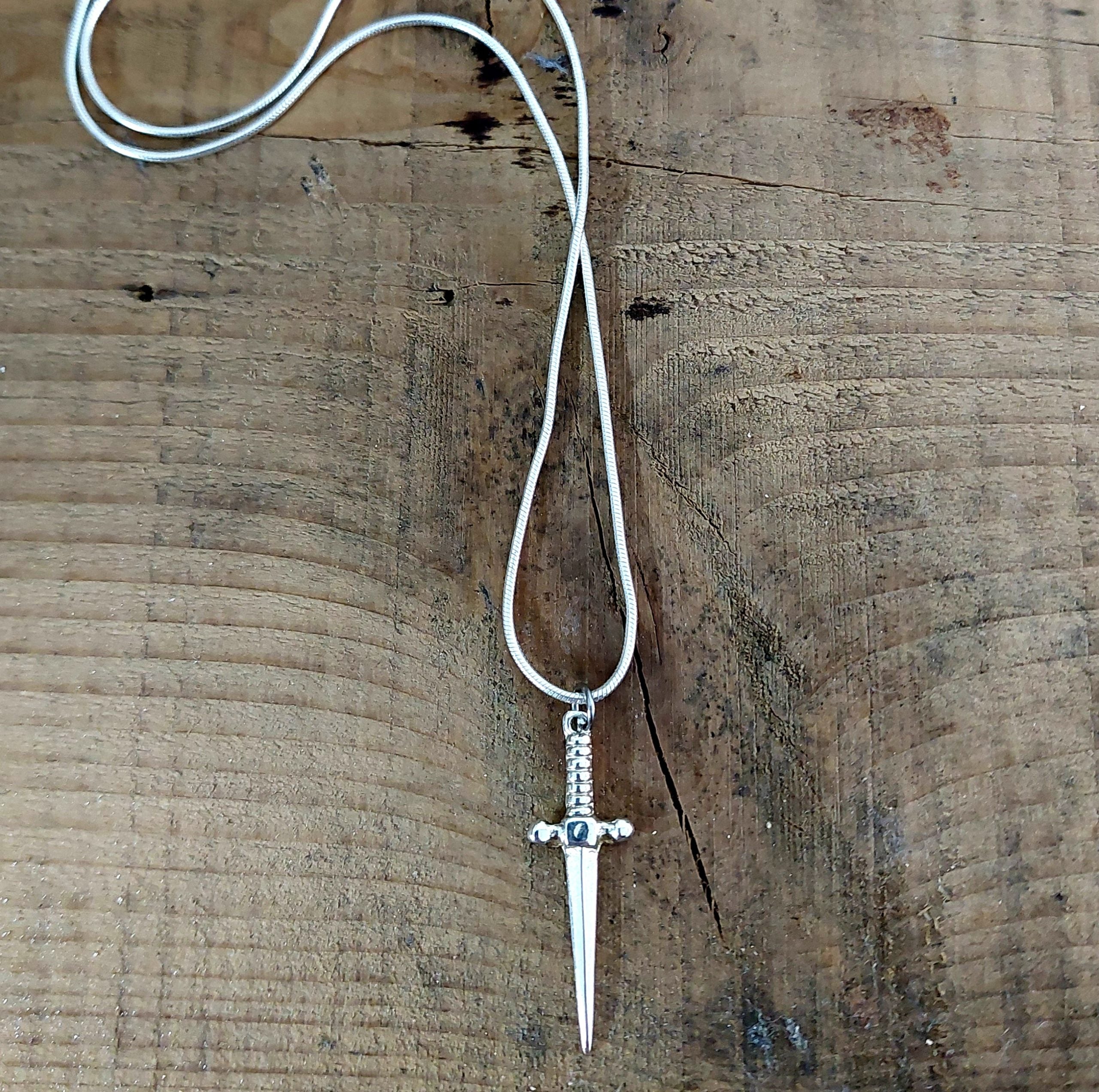 Pendant Daga Silver