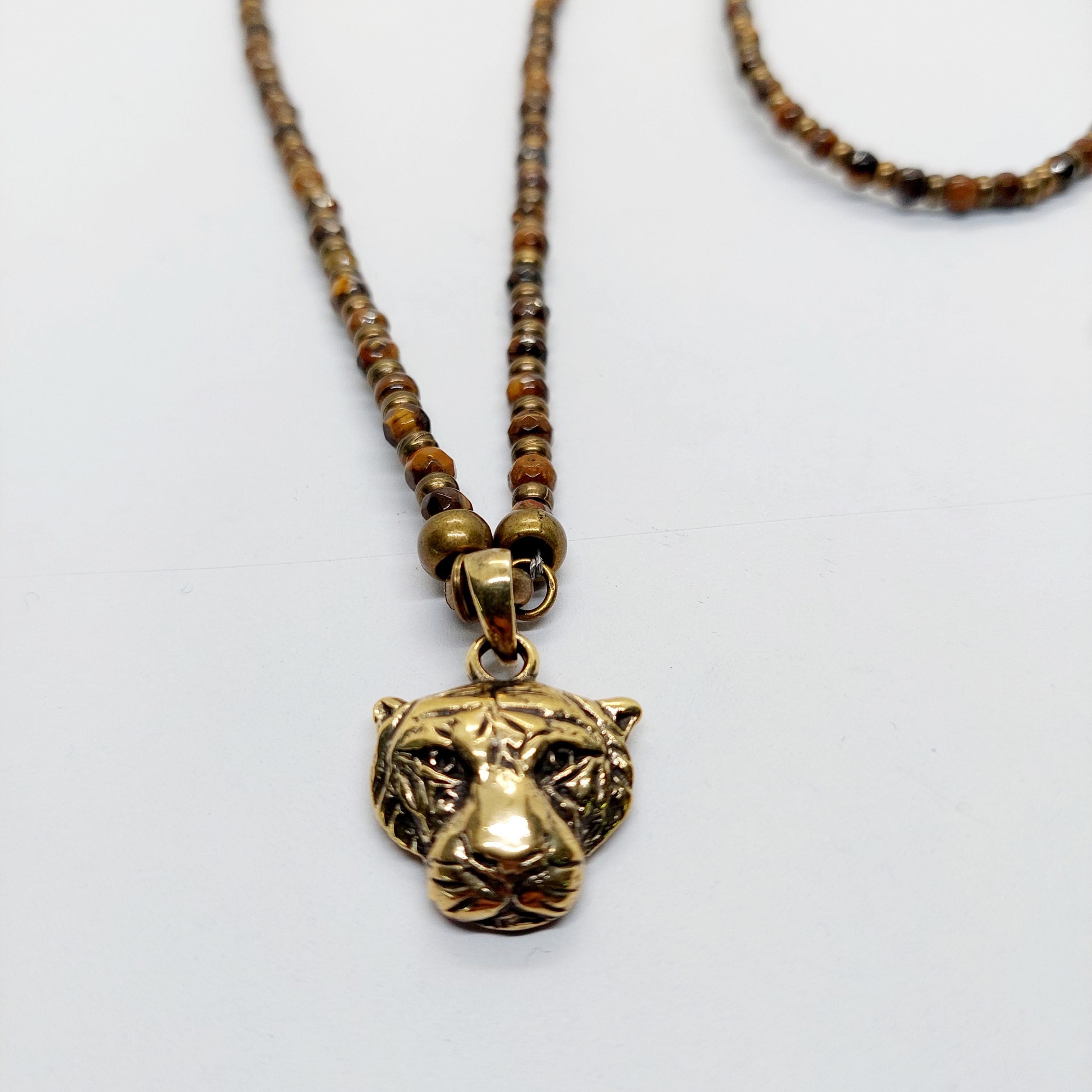 Collat Tiger Eye