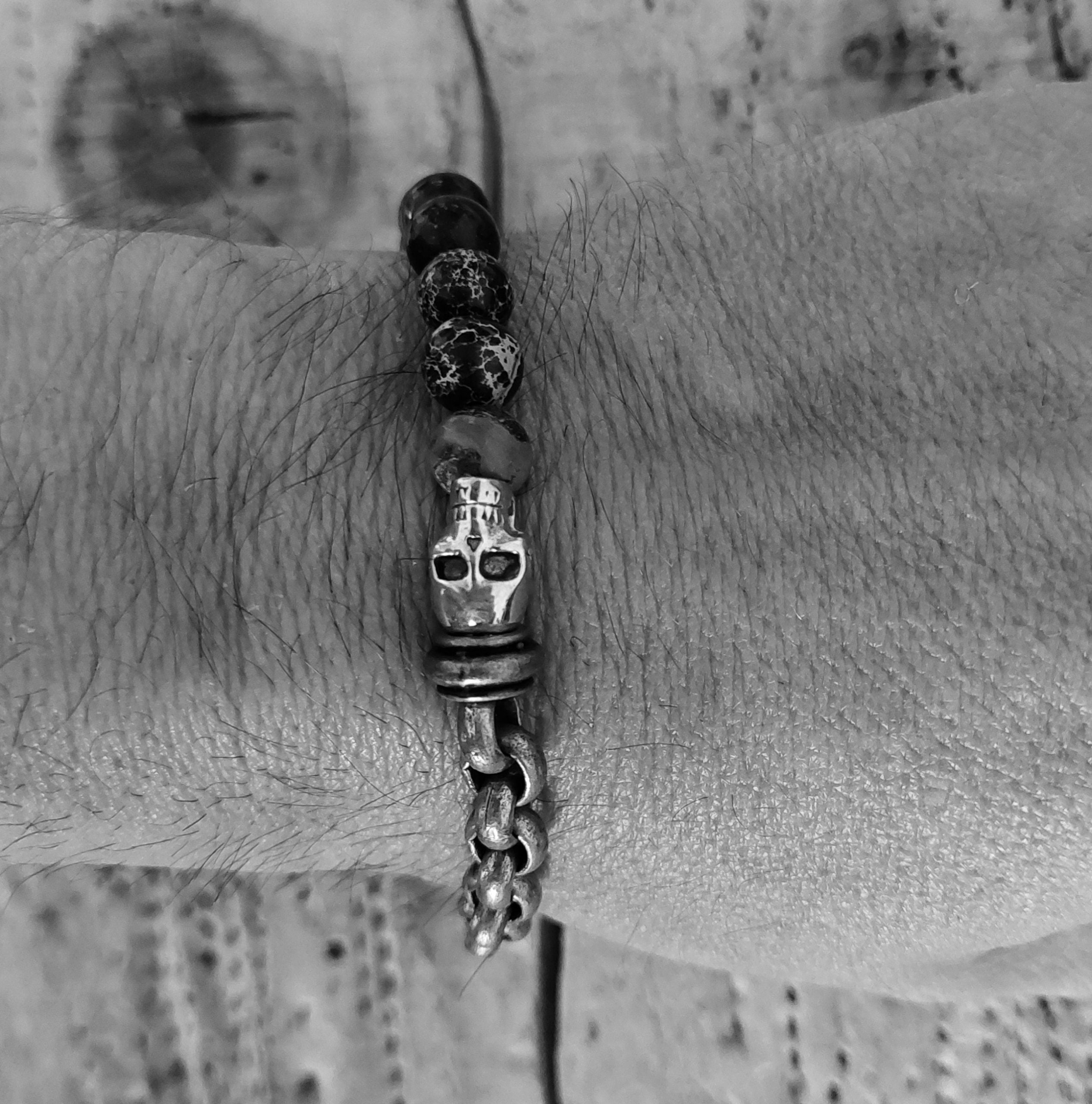 Armband Totenkopf Mix