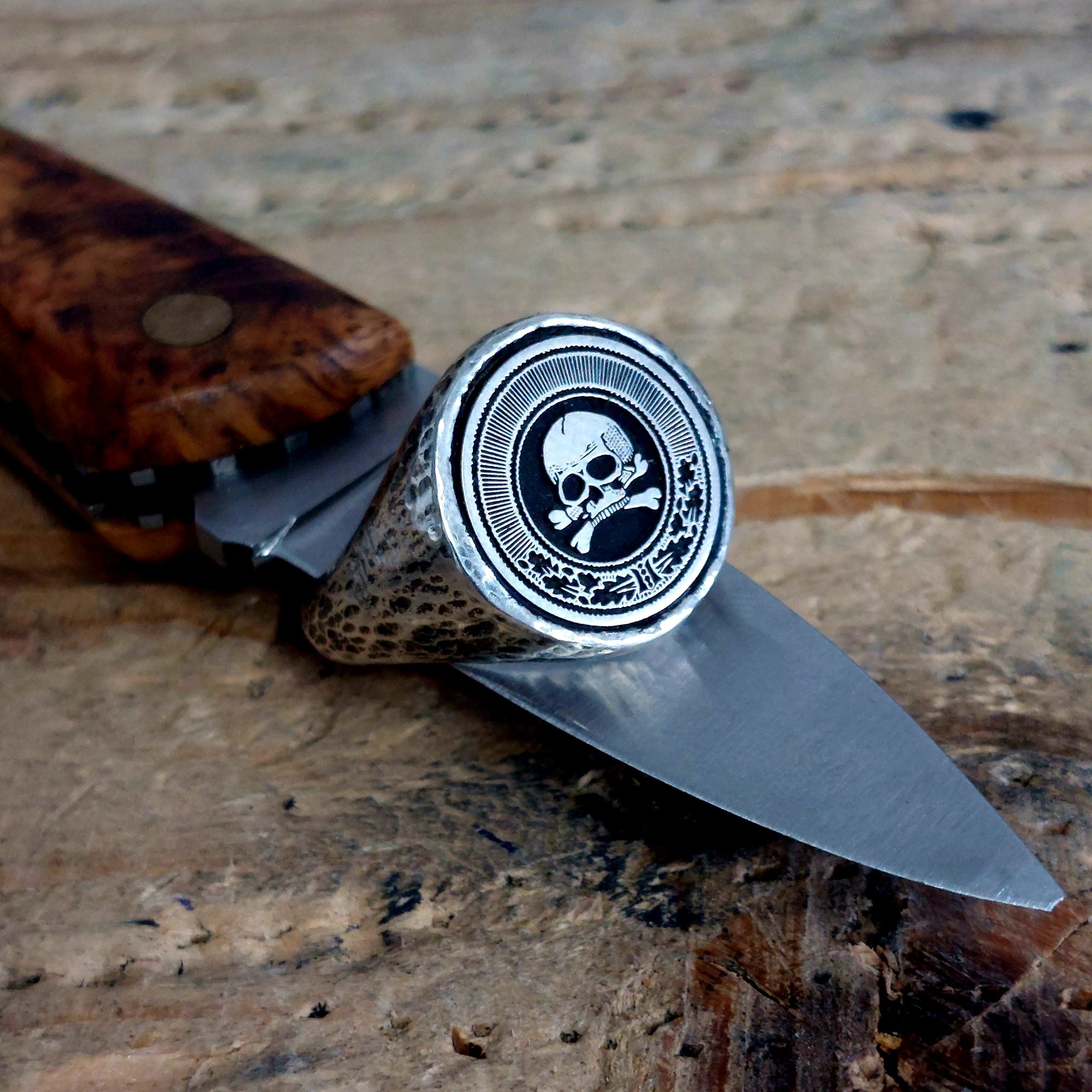 Ring Dark Silver