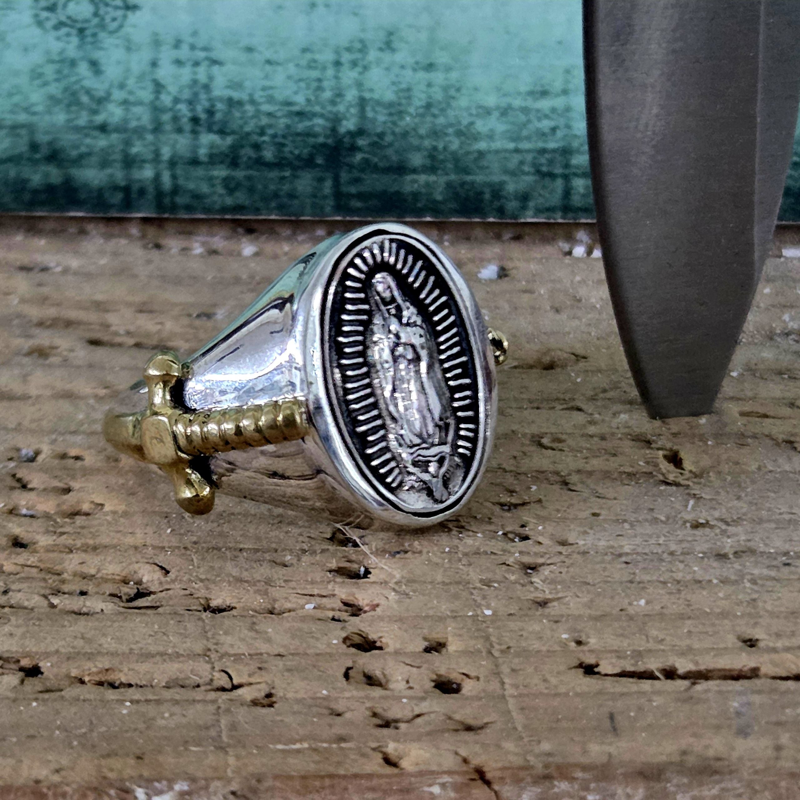Ring Guadalupe