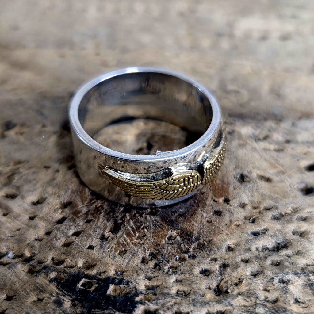 Ring Gold Wings