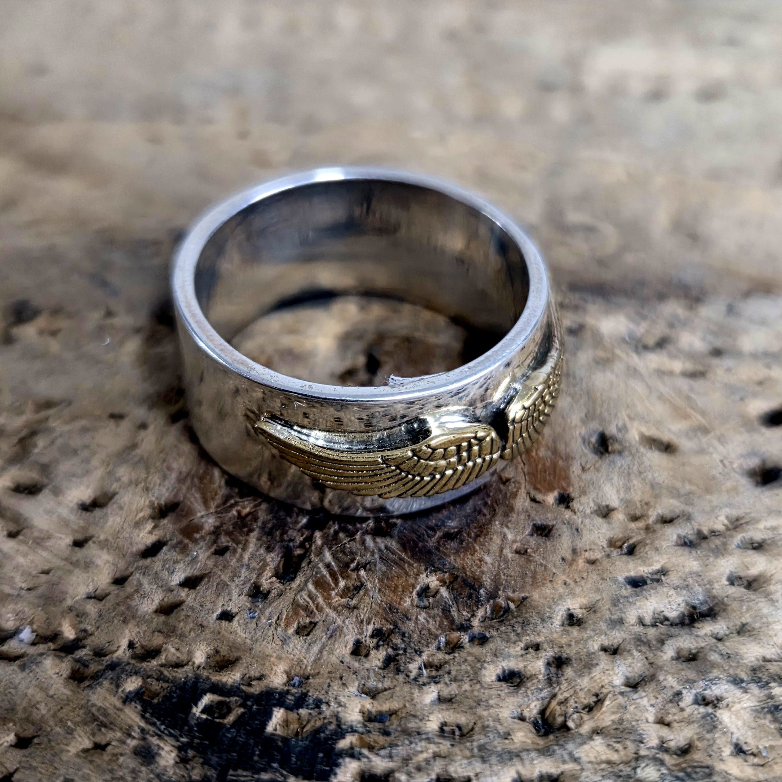 Ring Gold Wings