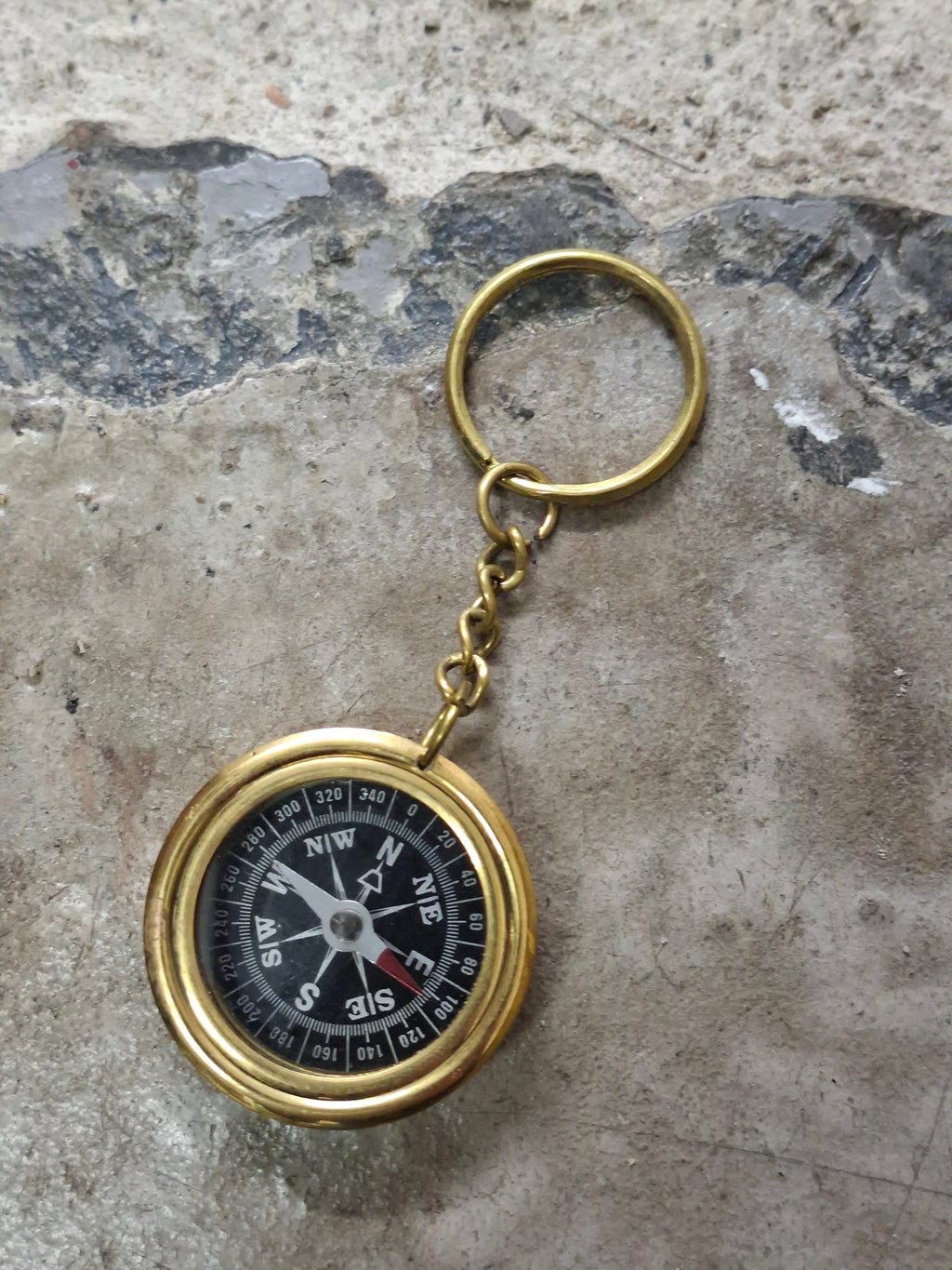 Compass keychain