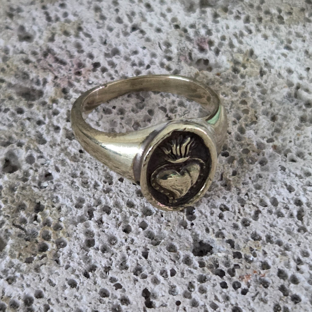 Anillo Lev