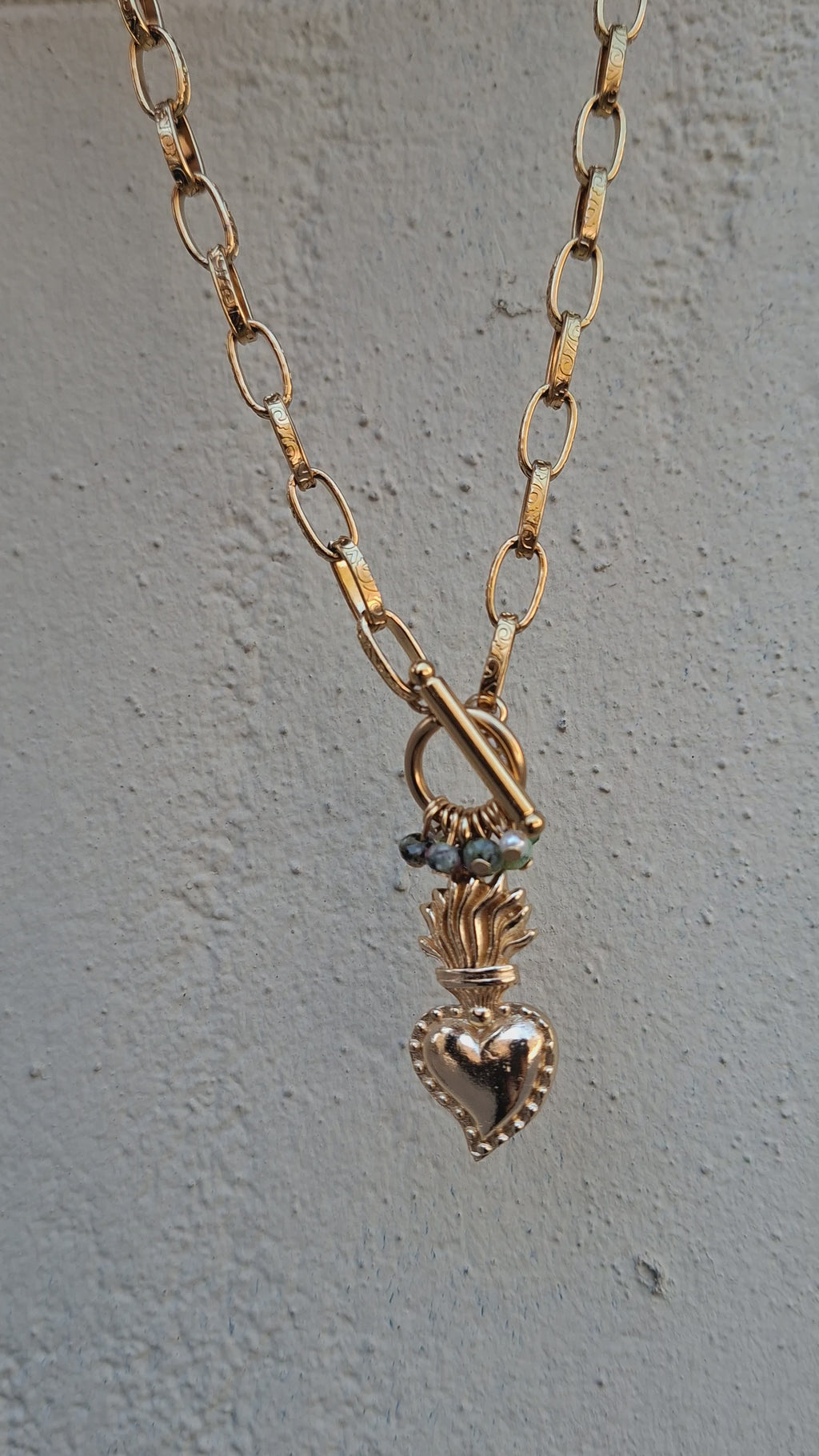 Necklace Sacred Heart Gold