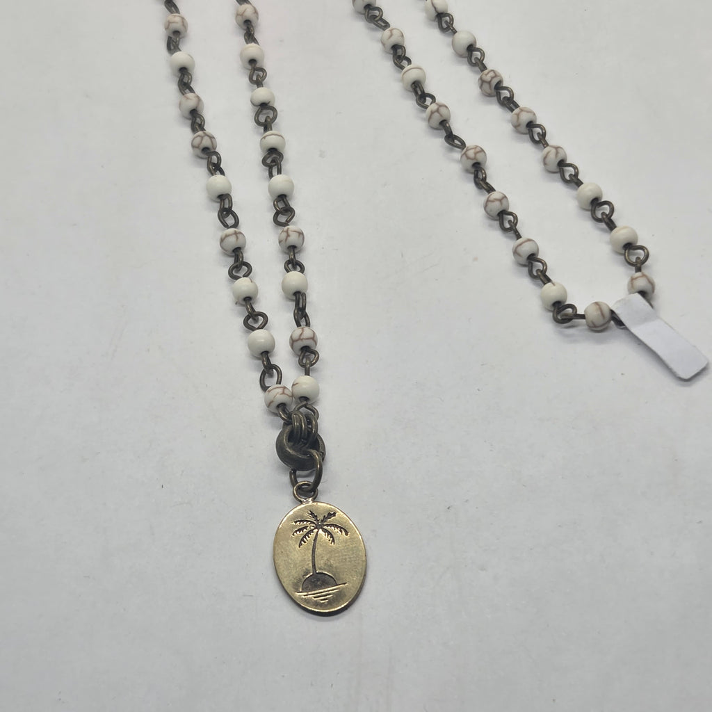 Necklace Palm