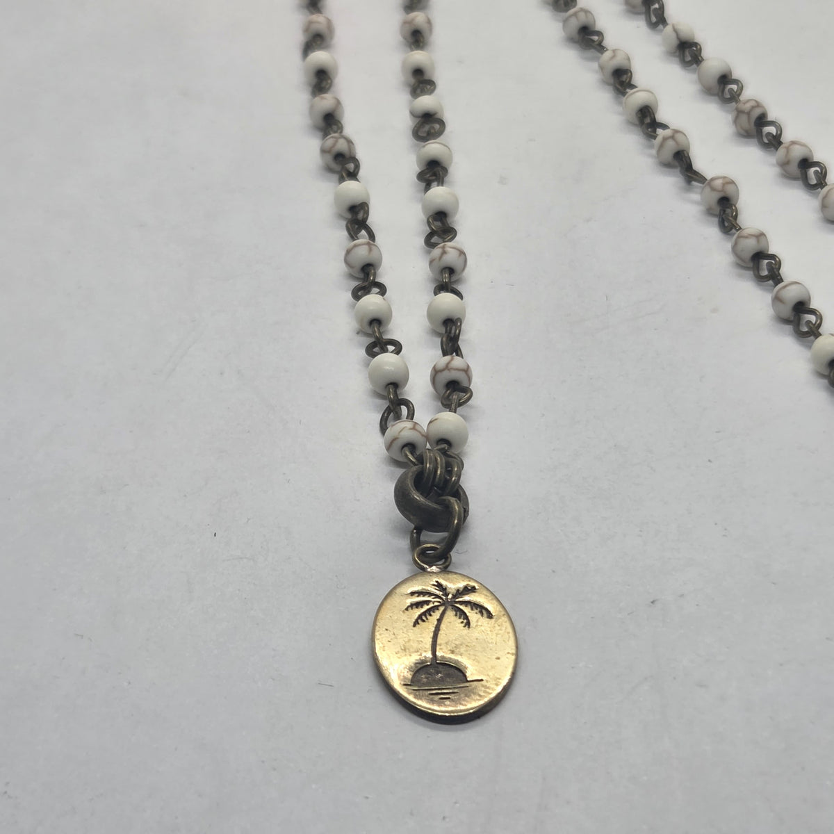 Necklace Palm
